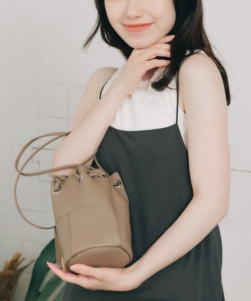 marco masi（マルコマージ）の「MARCO MASI/マルコマージ ハンドバッグ 巾着バッグ 肩掛け ミニバッグ（ハンドバッグ・レディース・ダークベージュ/ブラック/シルバー/ホワイト・FREE）」の13枚目の写真