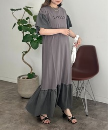 フリルスリーブティアードロゴカットワンピース