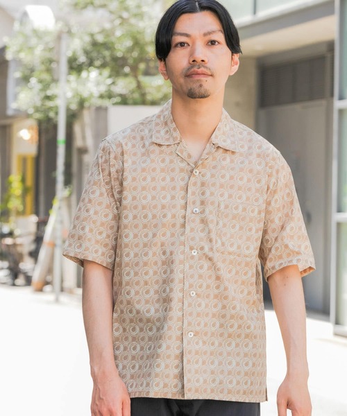 URBAN RESEARCH ROSSO MEN(アーバンリサーチロッソメン)の「ジオメトリック柄オープンカラー半袖シャツ(シャツ/ブラウス・メンズ・ブルー/ベージュ・LARGE/MEDIUM)」の3枚目の写真