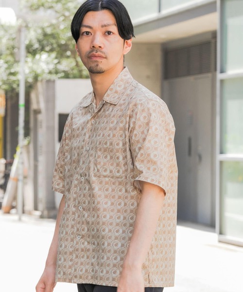 URBAN RESEARCH ROSSO MEN(アーバンリサーチロッソメン)の「ジオメトリック柄オープンカラー半袖シャツ(シャツ/ブラウス・メンズ・ブルー/ベージュ・LARGE/MEDIUM)」の14枚目の写真
