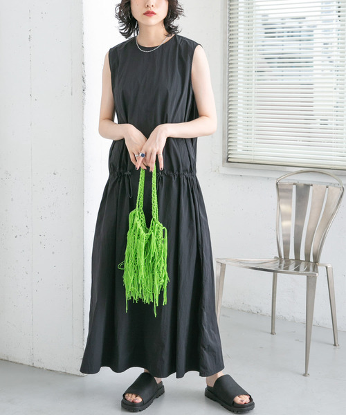 KBF（ケイビーエフ）の「フリンジニットBAG（ハンドバッグ・レディース・ブラック/ベージュ/グリーン・ONE）」の8枚目の写真