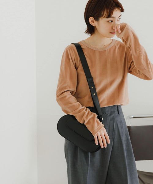 URBAN RESEARCH(アーバンリサーチ)の「Miller Velor Long-Sleeve T-shirts(Tシャツ/カットソー・レディース・ベージュ/ネイビー/アイボリー・FREE)」の6枚目の写真