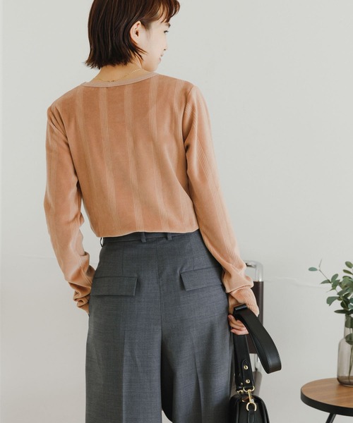 URBAN RESEARCH(アーバンリサーチ)の「Miller Velor Long-Sleeve T-shirts(Tシャツ/カットソー・レディース・ベージュ/ネイビー/アイボリー・FREE)」の11枚目の写真