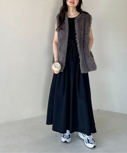 feepur（フェピュール）の「フェイクシープファーベスト（ベスト・レディース・グレー/ブラック/アイボリー・MEDIUM）」の7枚目の写真