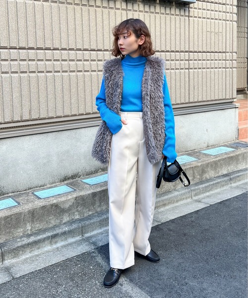 feepur（フェピュール）の「フェイクシープファーベスト（ベスト・レディース・グレー/ブラック/アイボリー・MEDIUM）」の21枚目の写真