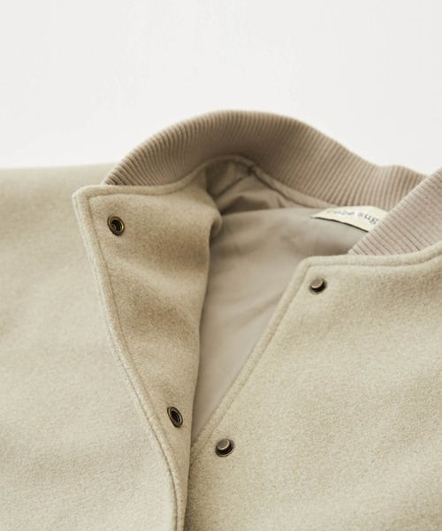 CUBE SUGAR（キューブシュガー）の「キルティング×フェイクメルトン袖切替MA-1ジャケット（MA-1・レディース・カーキ/グレイッシュベージュ/スミクロ・M）」の6枚目の写真