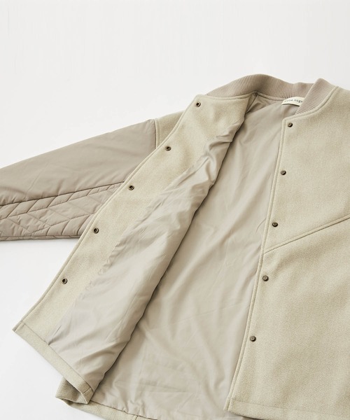 CUBE SUGAR（キューブシュガー）の「キルティング×フェイクメルトン袖切替MA-1ジャケット（MA-1・レディース・カーキ/グレイッシュベージュ/スミクロ・M）」の11枚目の写真