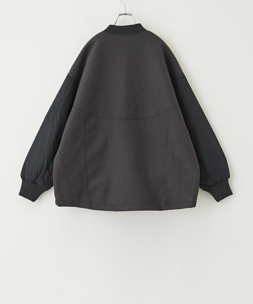 CUBE SUGAR（キューブシュガー）の「キルティング×フェイクメルトン袖切替MA-1ジャケット（MA-1・レディース・カーキ/グレイッシュベージュ/スミクロ・M）」の16枚目の写真