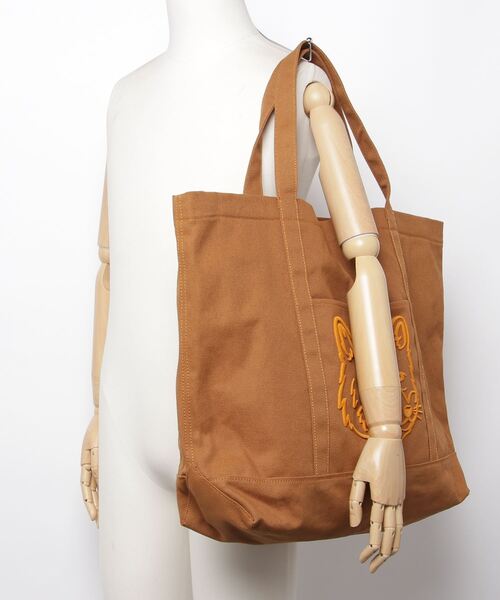 バッグ　ブラウン Maison Kitsune（メゾンキツネ）の「BOLD FOX HEAD XXL TOTE BAG