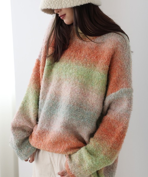 Doula Doula（ドゥーラドゥーラ）の「オーバーサイズグラデーションニット（ニット/セーター・レディース・グレー/ブラウン/パープル/ピンク/ブルー/オレンジ/キャメル・FREE）」の6枚目の写真