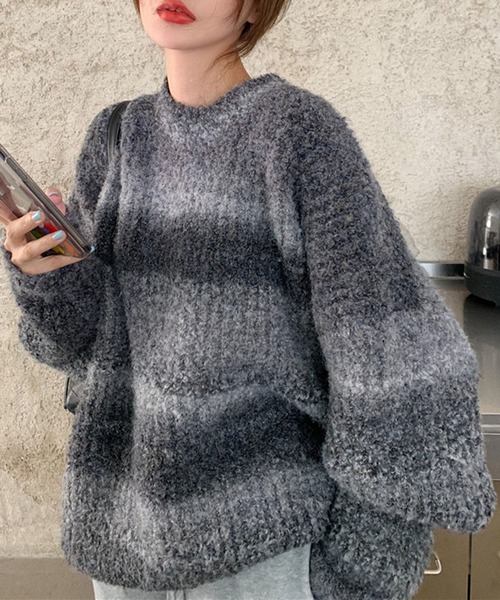 Doula Doula（ドゥーラドゥーラ）の「オーバーサイズグラデーションニット（ニット/セーター・レディース・グレー/ブラウン/パープル/ピンク/ブルー/オレンジ/キャメル・FREE）」の10枚目の写真