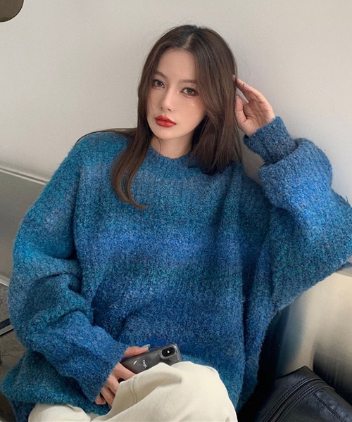 Doula Doula（ドゥーラドゥーラ）の「オーバーサイズグラデーションニット（ニット/セーター・レディース・グレー/ブラウン/パープル/ピンク/ブルー/オレンジ/キャメル・FREE）」の21枚目の写真