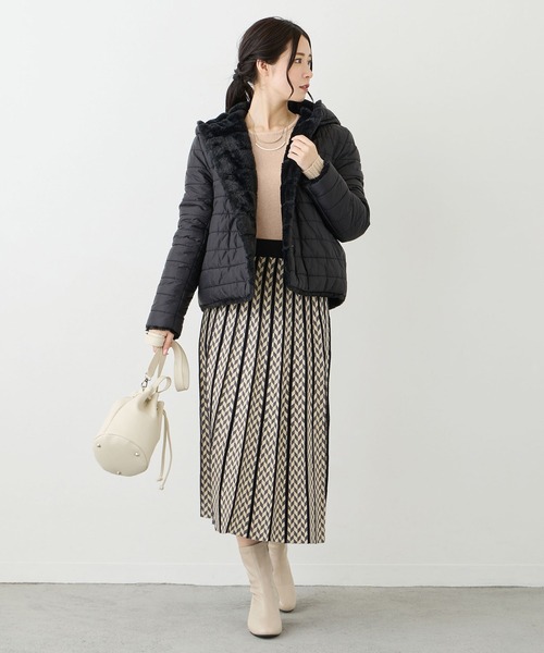 NICOLE white（ニコルホワイト）の「ニットスヌードポンチョ アンサンブル（ニット/セーター・レディース・オフホワイト/サックスブルー/ベージュ/イエロー/ブラック/グレー/ブルー/ライトイエロー・FREE）」の16枚目の写真