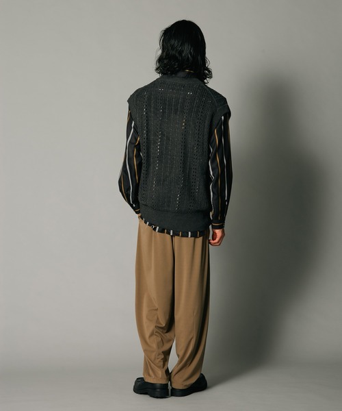 UNIIT(ユニット)の「【UNIIT/ユニット】透かし編みニットベスト ビッグシルエットベスト 透け感 レース(ベスト・メンズ・グレー/ブラック・LARGE/MEDIUM)」の14枚目の写真