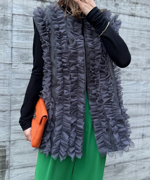 mi via loca（ミヴィアロカ）の「チュールフリルベスト（ベスト）」 - WEAR