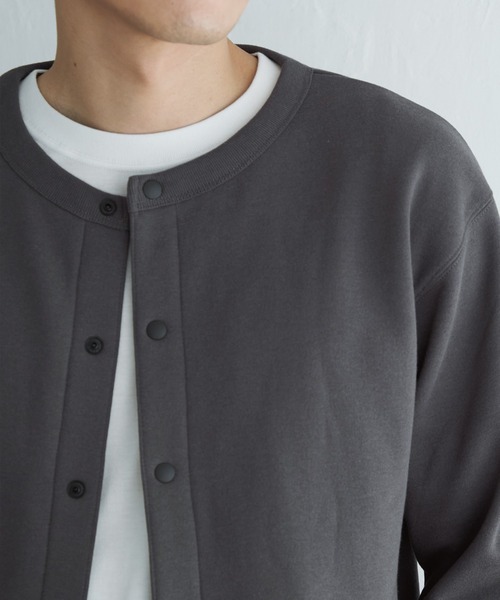 ikka（イッカ）の「バックフリースクルーネックカーデ（カーディガン/ボレロ・メンズ・ブラック/チャコールグレー/ネイビー/ベージュ・L/XL/M/S）」の16枚目の写真