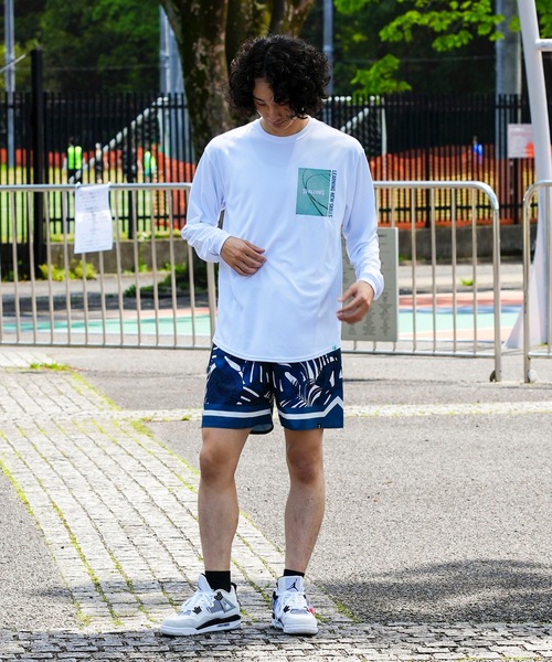 SPALDING(スポルディング)の「【SPALDING:スポルディング】ロングスリーブTシャツフロムダウンタウン/長袖ロンT(Tシャツ/カットソー・メンズ・ホワイト/ブラック・MEDIUM/LARGE/X-LARGE)」の15枚目の写真