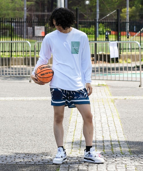 SPALDING(スポルディング)の「【SPALDING:スポルディング】ロングスリーブTシャツフロムダウンタウン/長袖ロンT(Tシャツ/カットソー・メンズ・ホワイト/ブラック・MEDIUM/LARGE/X-LARGE)」の21枚目の写真