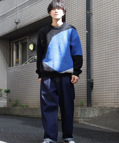 SITRY(シトリー)の「asymmetry design jacquard knitting crew neck sweater/アシンメトリーデザイン ジャガード ニット クルーネック セーター/ニット/総柄(ニット/セーター・メンズ・バーガンディー/ブラック/カーキ・L/M)」の5枚目の写真