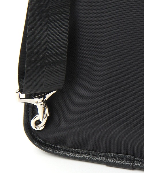 LAKOLE（ラコレ）の「縦型CBボディBAG / 991661（ボディバッグ/ウエストポーチ・メンズ・ネイビー/ブラック/チャコールグレー・FREE）」の5枚目の写真