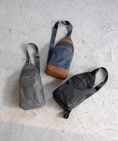 LAKOLE（ラコレ）の「縦型CBボディBAG / 991661（ボディバッグ/ウエストポーチ・メンズ・ネイビー/ブラック/チャコールグレー・FREE）」の14枚目の写真