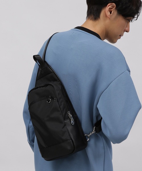 LAKOLE（ラコレ）の「縦型CBボディBAG / 991661（ボディバッグ/ウエストポーチ・メンズ・ネイビー/ブラック/チャコールグレー・FREE）」の21枚目の写真