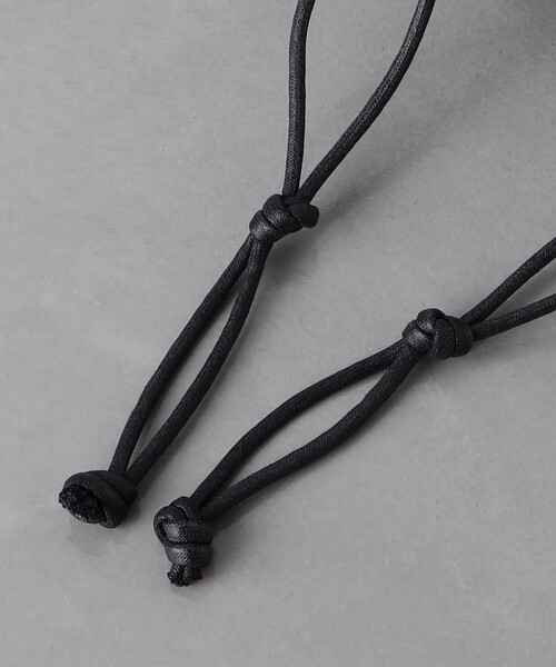 UNITED ARROWS（ユナイテッドアローズ）の「UNFINISHED LEATHER/巾着バッグ（ショルダーバッグ・メンズ・ブラック・FREE）」の6枚目の写真