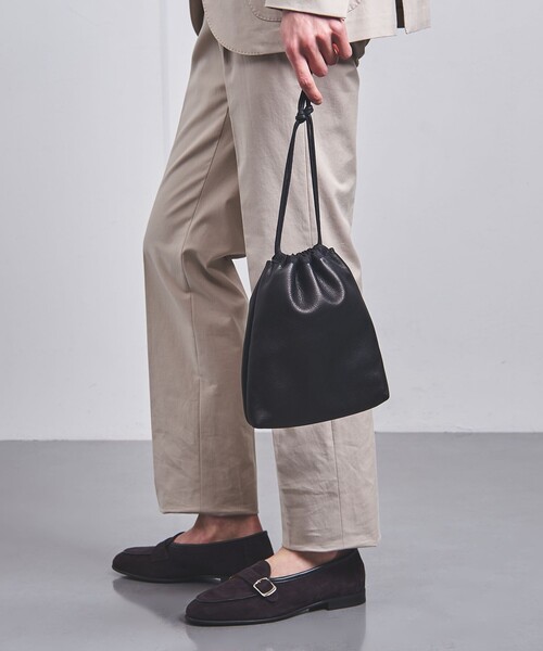 UNITED ARROWS（ユナイテッドアローズ）の「UNFINISHED LEATHER/巾着バッグ（ショルダーバッグ・メンズ・ブラック・FREE）」の17枚目の写真