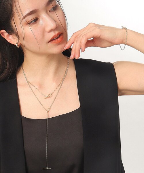 COCOSHNIK(ココシュニック)の「K10甲丸ツイストフープ スタッドピアス(ピアス(両耳用)・レディース・イエローゴールド・00)」の7枚目の写真