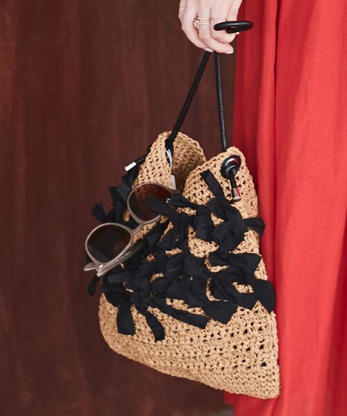 le.coeur blanc（ルクールブラン）の「ペーパーリボンショルダー（ショルダーバッグ・レディース・グレー/ブラック・FREE）」の18枚目の写真