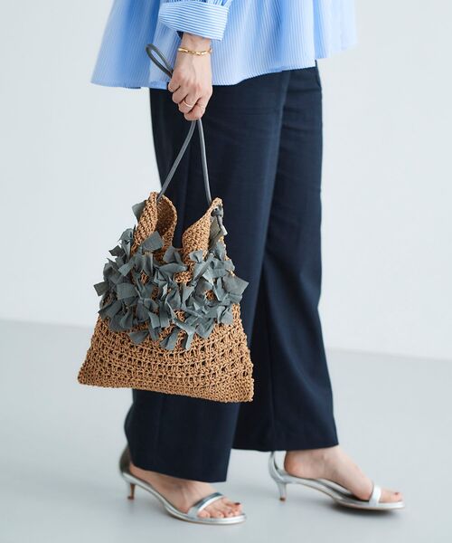 le.coeur blanc（ルクールブラン）の「ペーパーリボンショルダー（ショルダーバッグ・レディース・グレー/ブラック・FREE）」の7枚目の写真