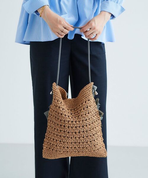 le.coeur blanc（ルクールブラン）の「ペーパーリボンショルダー（ショルダーバッグ・レディース・グレー/ブラック・FREE）」の8枚目の写真