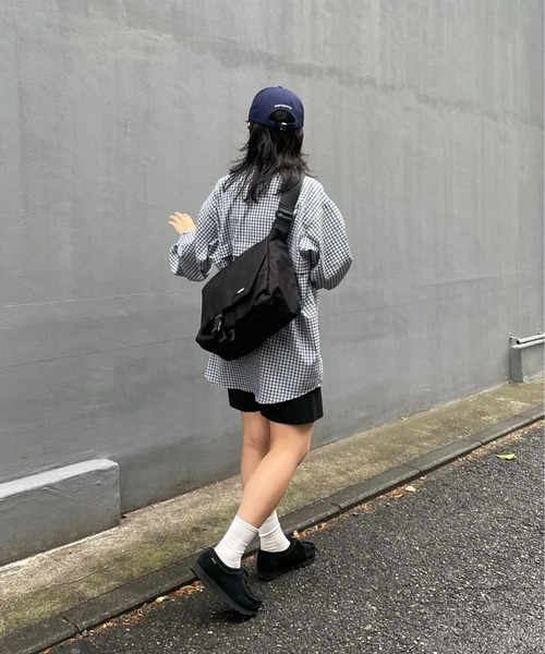 COLONY 2139(コロニートゥーワンスリーナイン)の「WEB限定 / 撥水メッセンジャーバッグ(ショルダーバッグ・メンズ・ブラック・FREE)」の3枚目の写真