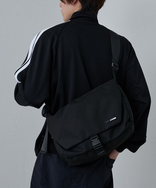 セール】WEB限定 / 撥水メッセンジャーバッグ（ショルダーバッグ