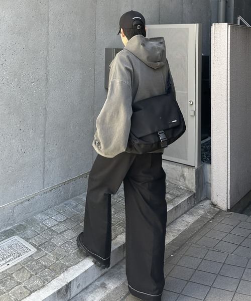 COLONY 2139(コロニートゥーワンスリーナイン)の「WEB限定 / 撥水メッセンジャーバッグ(ショルダーバッグ・メンズ・ブラック・FREE)」の9枚目の写真