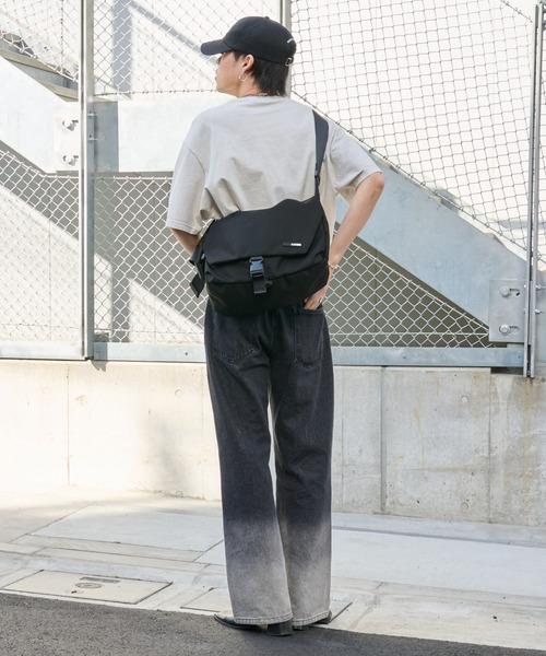 COLONY 2139(コロニートゥーワンスリーナイン)の「WEB限定 / 撥水メッセンジャーバッグ(ショルダーバッグ・メンズ・ブラック・FREE)」の8枚目の写真