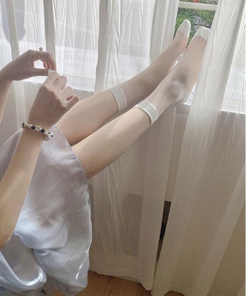 TONE SELECT GOODS（トーンセレクトグッズ）の「【float】シースルー ホワイト クルー丈ソックス（ソックス/靴下・レディース・ホワイト・FREE）」の4枚目の写真