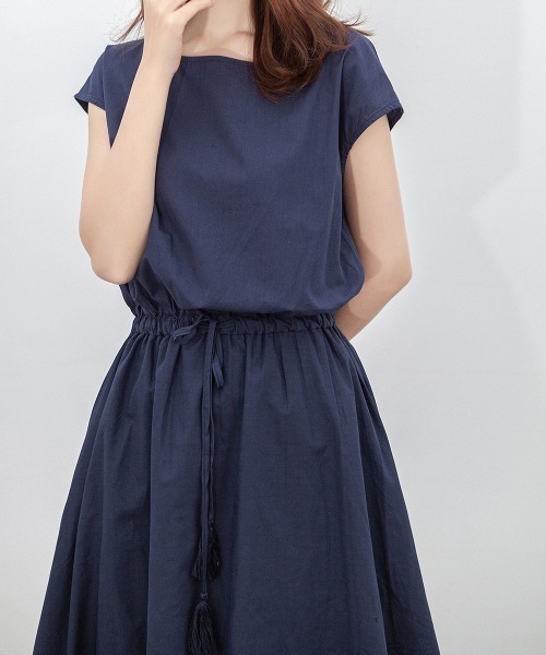 Miniministore(ミニミニストア)の「リネンワンピース フレンチスリーブ(ワンピース・レディース・ライトブルー/カーキ/ブラック/ダークグリーン/ミント/オレンジ/ネイビー/ベージュ/チェック・L/M)」の13枚目の写真