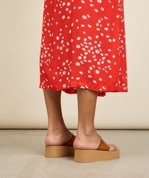 ROXY（ロキシー）の「SUNSET DREAMS/ロキシー厚底サンダル（サンダル・レディース・ベージュ・25cm/24cm/23cm）」の13枚目の写真