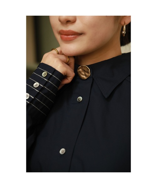 Vicente(ヴィセンテ)の「Metal Point Side Shirring Shirt(シャツ/ブラウス・レディース・ネイビー/ホワイト・FREE)」の11枚目の写真