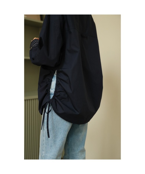 Vicente(ヴィセンテ)の「Metal Point Side Shirring Shirt(シャツ/ブラウス・レディース・ネイビー/ホワイト・FREE)」の5枚目の写真