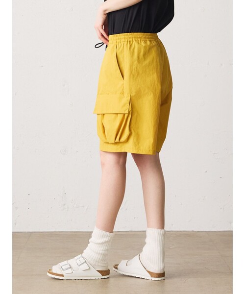 MidiUmi（ミディウミ）の「MidiUmi ナイロンサイドポケットハーフパンツ（その他パンツ・レディース・ライトブルー/イエロー・FREE）」の11枚目の写真