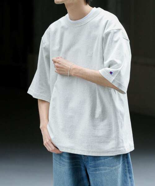 Champion(チャンピオン)の「『別注』Champion×UR Relax Sleeve T-shirts(Tシャツ/カットソー・メンズ・ホワイト/グリーン/バーガンディー/ベージュ/オートミール/ネイビー・MEDIUM/LARGE/X-LARGE)」の12枚目の写真