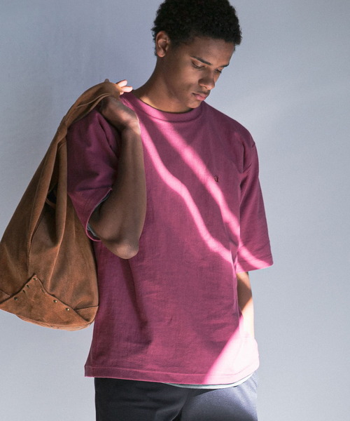 Champion(チャンピオン)の「『別注』Champion×UR Relax Sleeve T-shirts(Tシャツ/カットソー・メンズ・ホワイト/グリーン/バーガンディー/ベージュ/オートミール/ネイビー・MEDIUM/LARGE/X-LARGE)」の19枚目の写真