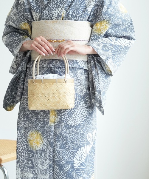 utatane(ウタタネ)の「竹かごバッグ+日本製注染生地あずま袋セット utatane 網代編み 白地に飛びまわるツバメ(かごバッグ・レディース・ホワイト・FREE)」の16枚目の写真