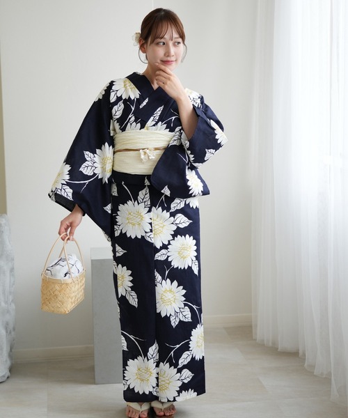 utatane(ウタタネ)の「竹かごバッグ+日本製注染生地あずま袋セット utatane 網代編み 白地に飛びまわるツバメ(かごバッグ・レディース・ホワイト・FREE)」の19枚目の写真