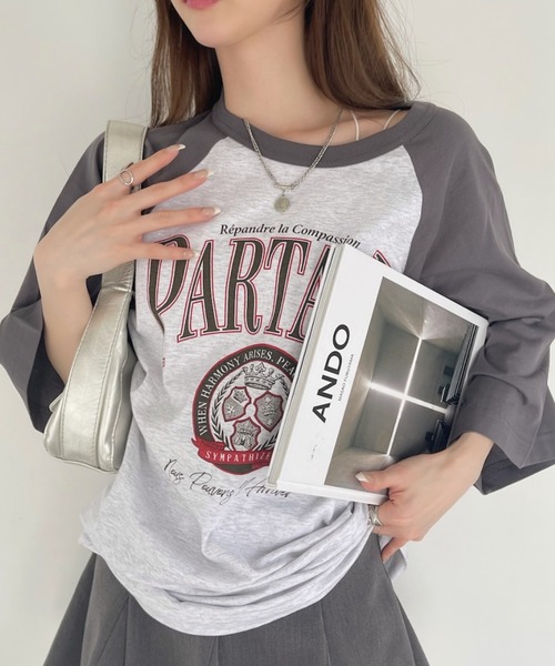 Ada.(エイダ)の「カレッジデザイン 半袖 ラグラン Tシャツ(Tシャツ/カットソー・レディース・ネイビー/アイボリー/ナチュラル・FREE)」の12枚目の写真