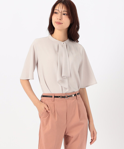 COMME CA ISM(コムサイズム)の「ボウタイ風 半袖ブラウス(シャツ/ブラウス・レディース・オフホワイト/ネイビー/ベージュ・LARGE/MEDIUM)」の12枚目の写真