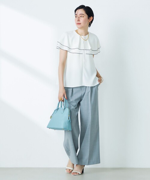 NOLLEY’S（ノーリーズ）の「ストレッチジョーゼット配色ラッフル衿ブラウス（シャツ/ブラウス・レディース・オフホワイト/ブラック・38）」の5枚目の写真