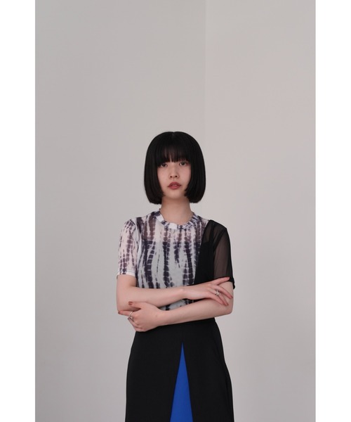 Uenui（ウニュイ）の「【ZOZO限定】マーブル シアー スウィッチング トップス バイカラー 透け感 柄 切替え（Tシャツ/カットソー・レディース・ブラック/グリーン・FREE）」の4枚目の写真